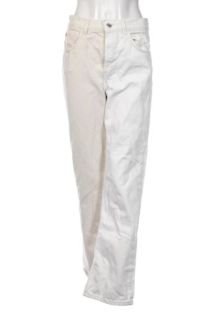 Damskie jeansy Pull&Bear, Rozmiar M, Kolor Kolorowy, Cena 63,50 zł, #138034299
