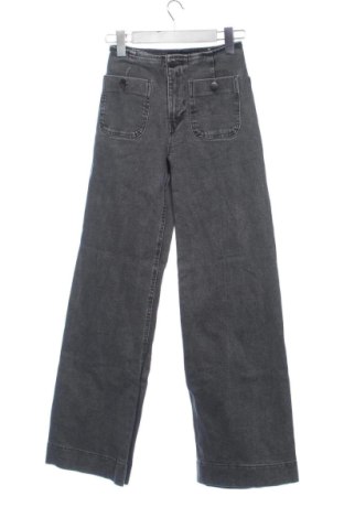 Damskie jeansy Stradivarius, Rozmiar XS, Kolor Szary, Cena 55,04 zł, #138034342