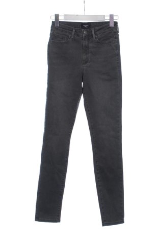 Damskie jeansy Vero Moda, Rozmiar XS, Kolor Szary, Cena 50,80 zł, #138045218