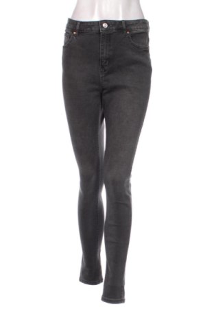 Дамски дънки Primark, Размер L, Цвят Сив, Цена 3,06 €, #136891596