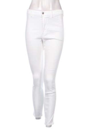 Blugi de femei H&M, Mărime M, Culoare Alb, Preț 78,74 Lei, #138035823