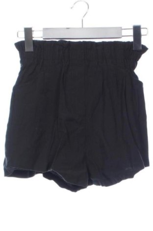 Női rövidnadrág Pull&Bear, Méret XS, Szín Fekete, Ár 3 191 Ft, #137984210