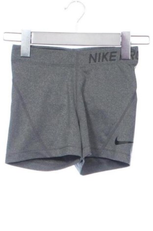 Дамски къс панталон Nike, Размер XXS, Цвят Сив, Цена 23,00 €, #137999259