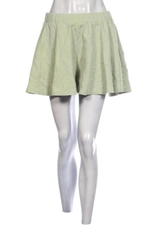 Pantaloni scurți de femei SHEIN, Mărime L, Culoare Verde, Preț 45,99 Lei, #138010809