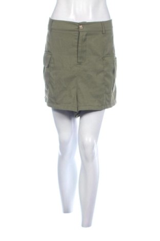 Дамски къс панталон SHEIN, Размер 4XL, Цвят Зелен, Цена 8,50 €, #138012278