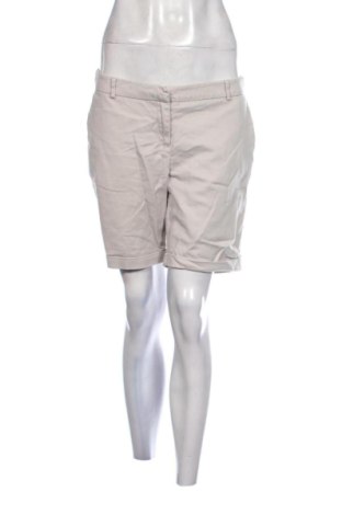 Pantaloni scurți de femei Reserved, Mărime M, Culoare Bej, Preț 52,49 Lei, #138023392