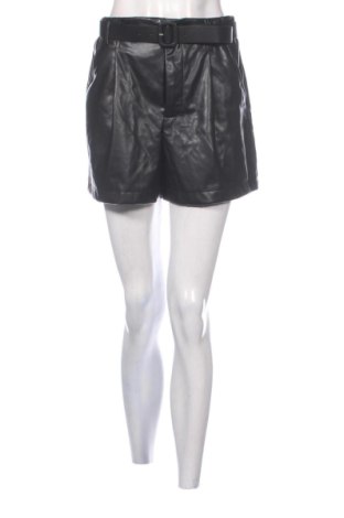 Pantaloni scurți de femei Mohito, Mărime S, Culoare Negru, Preț 47,24 Lei, #138038349