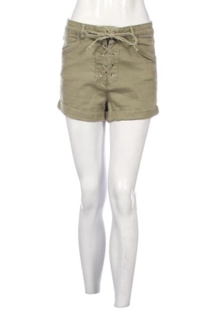 Pantaloni scurți de femei Bershka, Mărime M, Culoare Verde, Preț 45,88 Lei, #138005488