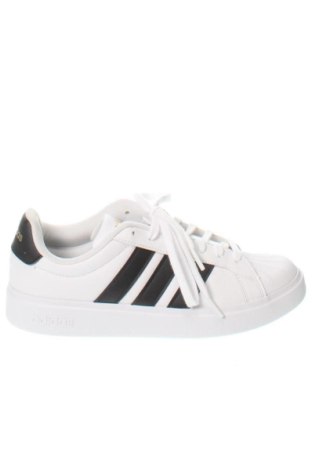Дамски обувки Adidas, Размер 40, Цвят Бял, Цена 104,81 €, #138016467
