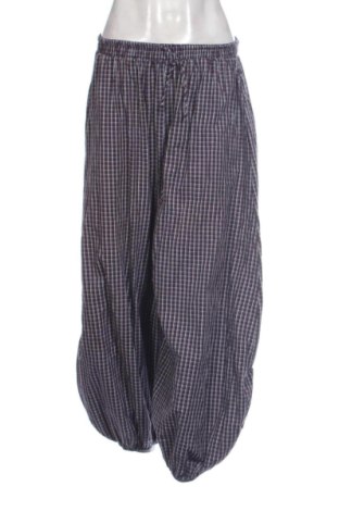 Női nadrág Bershka, Méret S, Szín Sokszínű, Ár 3 546 Ft, #137988414