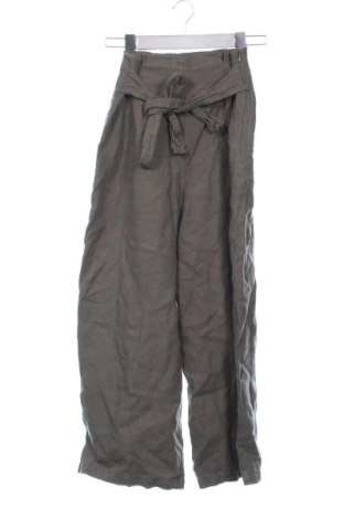 Pantaloni de femei Zara, Mărime XS, Culoare Verde, Preț 100,00 Lei, #137991293