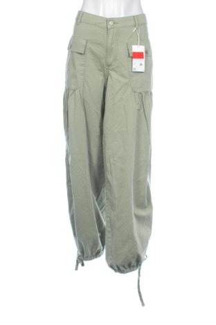 Damskie spodnie C&A, Rozmiar XXL, Kolor Zielony, Cena 67,74 zł, #137998447