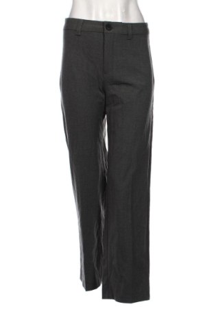 Női nadrág Pull&Bear, Méret S, Szín Szürke, Ár 4 469 Ft, #138007247