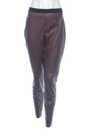 Дамски панталон Hugo Boss, Размер XL, Цвят Кафяв, Цена 60,00 €, #138017395