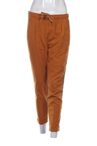 Női nadrág Bershka, Méret M, Szín Narancssárga
, Ár 4 053 Ft, #138026918