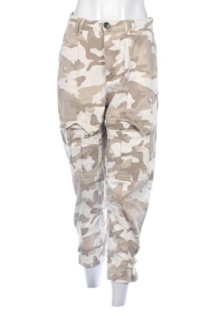 Damskie spodnie Bershka, Rozmiar S, Kolor Kolorowy, Cena 46,57 zł, #138041342