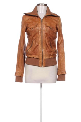 Дамско кожено яке Bershka, Размер L, Цвят Кафяв, Цена 30,00 €, #138040460