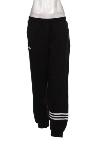 Дамско спортно долнище Adidas, Размер L, Цвят Черен, Цена 36,81 €, #138022094