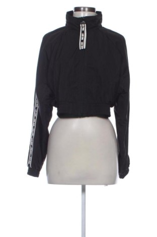 Дамско яке Bershka, Размер XS, Цвят Черен, Цена 16,00 €, #138017108