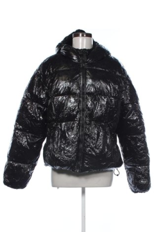 Damenjacke Bershka, Größe M, Farbe Schwarz, Preis 41,99 €, #138028767