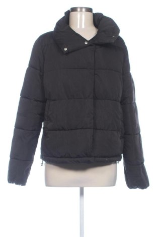 Dámská bunda  Stradivarius, Velikost M, Barva Černá, Cena  449,00 Kč, #138032843