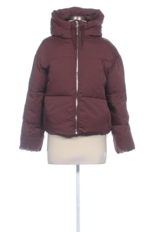 Dámska bunda  Bershka, Veľkosť XS, Farba Fialová, Cena  40,00 €, #138036060