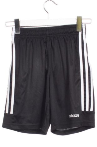 Dětské krátké kalhoty  Adidas, Velikost 12-13y/ 158-164 cm, Barva Černá, Cena  437,00 Kč, #138022278