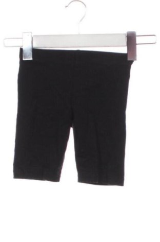 Pantaloni scurți pentru copii Reserved, Mărime 4-5y/ 110-116 cm, Culoare Negru, Preț 39,60 Lei, #137997323