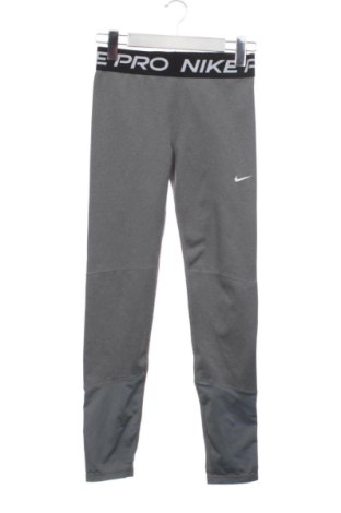 Παιδική κάτω φόρμα Nike, Μέγεθος 13-14y/ 164-168 εκ., Χρώμα Γκρί, Τιμή 25,94 €, #138009929