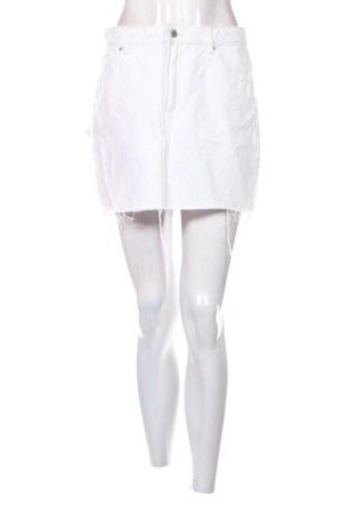 Fustă Bershka, Mărime M, Culoare Alb, Preț 52,49 Lei, #138025916