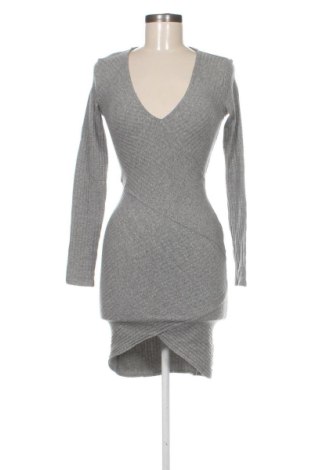 Ruha Bershka, Méret M, Szín Szürke, Ár 9 199 Ft, #138003568