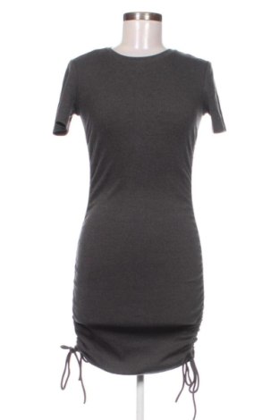Рокля Zara, Размер M, Цвят Сив, Цена 19,00 €, #138008063