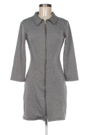Sukienka Bershka, Rozmiar M, Kolor Kolorowy, Cena 69,99 zł, #138012124