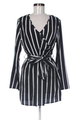 Kleid Boohoo, Größe M, Farbe Mehrfarbig, Preis € 10,00, #138015927