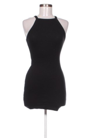 Рокля Pull&Bear, Размер XS, Цвят Черен, Цена 13,00 €, #138021550