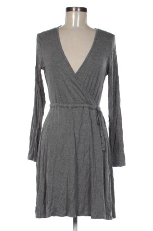 Rochie H&M, Mărime M, Culoare Gri, Preț 45,00 Lei, #138028325