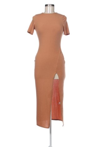 Sukienka Boohoo, Rozmiar M, Kolor Beżowy, Cena 59,27 zł, #138034811