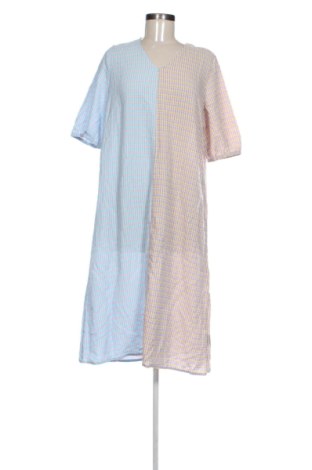 Rochie Liberte Essentiel, Mărime S, Culoare Multicolor, Preț 131,43 Lei, #138046763
