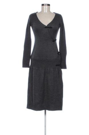 Ruha Unbranded, Méret S, Szín Szürke, Ár 12 359 Ft, #137999987
