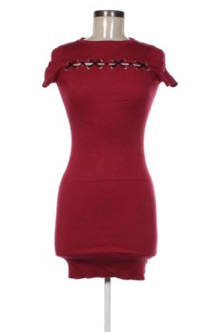 Šaty  Bershka, Velikost XS, Barva Červená, Cena  809,00 Kč, #138001659