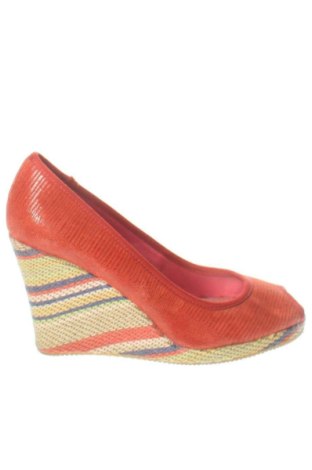 Сандали Bata, Размер 37, Цвят Червен, Цена 46,49 €, #137993637