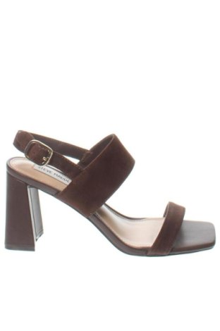 Sandale Steve Madden, Mărime 38, Culoare Maro, Preț 461,99 Lei, #138018397