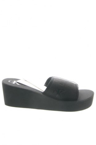 Papucs Calvin Klein, Méret 38, Szín Fekete, Ár 27 209 Ft, #133954267