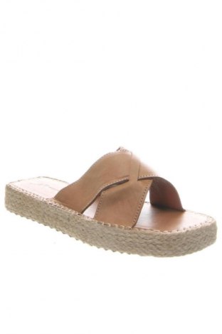 Γυναικείες παντόφλες RunnerBoss, Μέγεθος 40, Χρώμα Καφέ, Τιμή 25,99 €