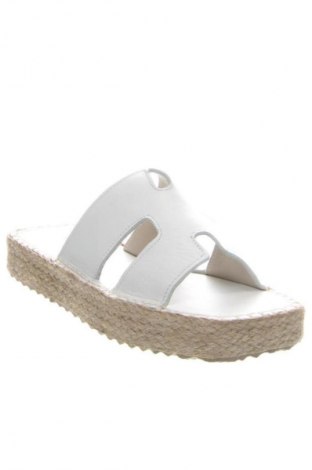 Γυναικείες παντόφλες RunnerBoss, Μέγεθος 39, Χρώμα Λευκό, Τιμή 24,99 €