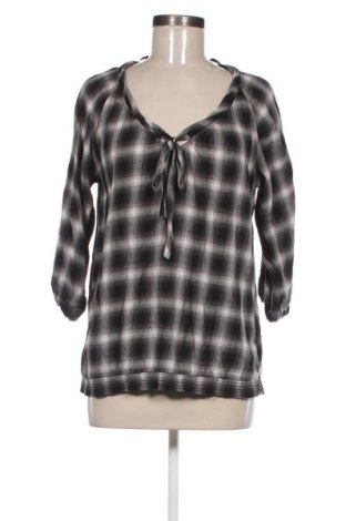 Γυναικεία μπλούζα Design By Kappahl, Μέγεθος S, Χρώμα Πολύχρωμο, Τιμή 2,99 €