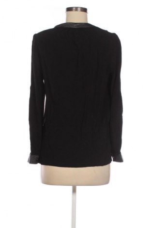 Dámská halenka Drys, Velikost S, Barva Černá, Cena  49,00 Kč