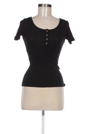 Dámská halenka Pieces, Velikost XS, Barva Černá, Cena  255,00 Kč