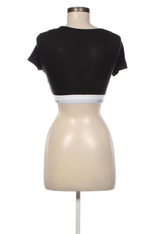 Дамска тениска Calvin Klein, Размер XS, Цвят Черен, Цена 38,85 €