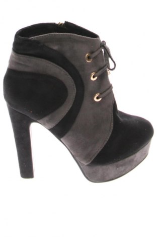 Női bokacsizma Jennika, Méret 38, Szín Sokszínű, Ár 11 129 Ft